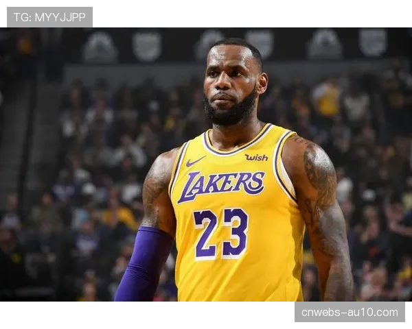 勒布朗·詹姆斯确认因脚踝伤势缺席常规赛收官战,湖人排名锁定附加赛区 勒布朗·詹姆斯确认因脚踝伤势缺席常规赛收官战,湖人排名锁定附加赛区